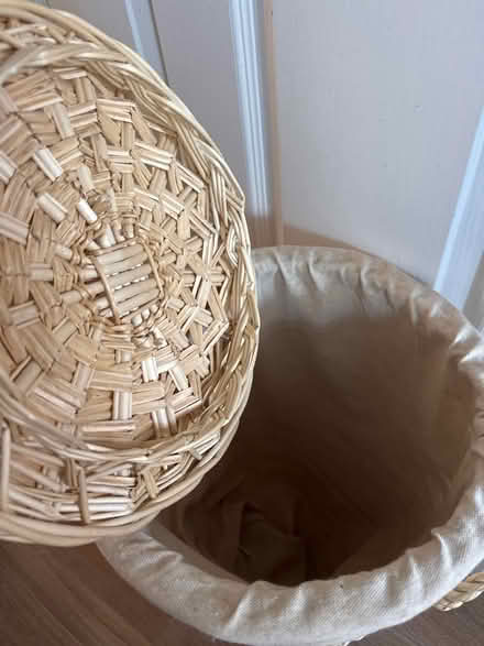 Photo of free Wicker lidded basket (Eastbourne BN22) #2