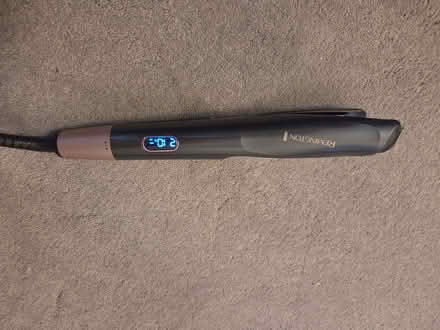 Photo of free Remington 2 in 1 Straighteners/Curling Tongs (Barkingside IG5) #3