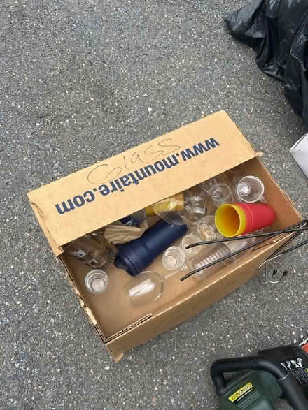 Photo of free Free garage sale #5 (South Laurel) #2