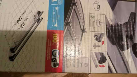 Photo of free Large Car Roof Bars (Low Leighton SK22) #3