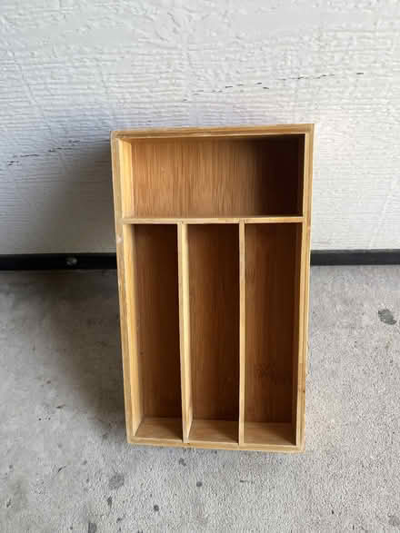 Photo of free Utensil organizer (Queens) #1