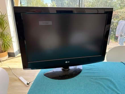 Photo of free Working 32in Tv. No remote control (Ruislip, HA4) #1