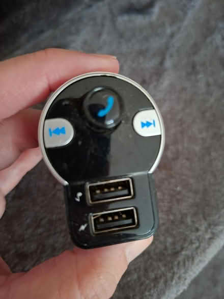 Photo of free Phone charging thing, GU22 (Woking, GU22) #1