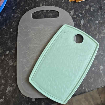 Photo of free Plastic Cutting board (Boggart hill LS14) #1