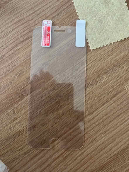 Photo of free iPhone SE Screen Protector (Moortown LS17) #2