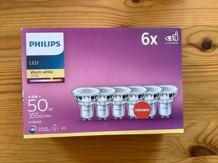 Photo of free Philips lightbulbs (California IP4) #1