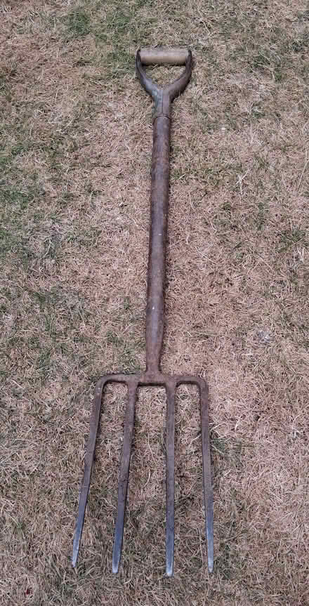 Photo of free Heavy duty garden fork (Portchester PO16) #2