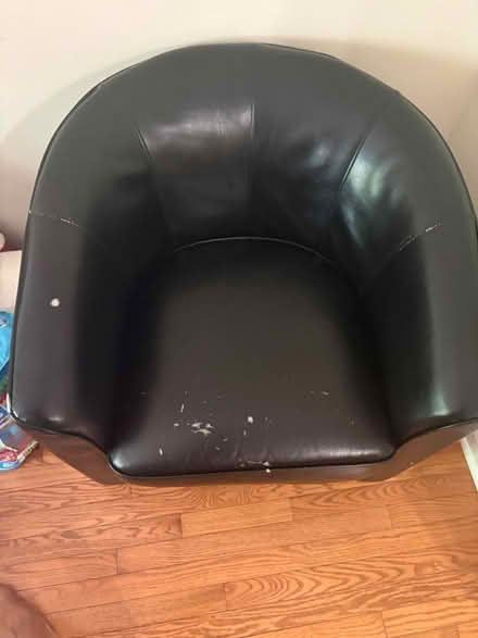 Photo of free Swivel Chairs (Ridgefield) #2