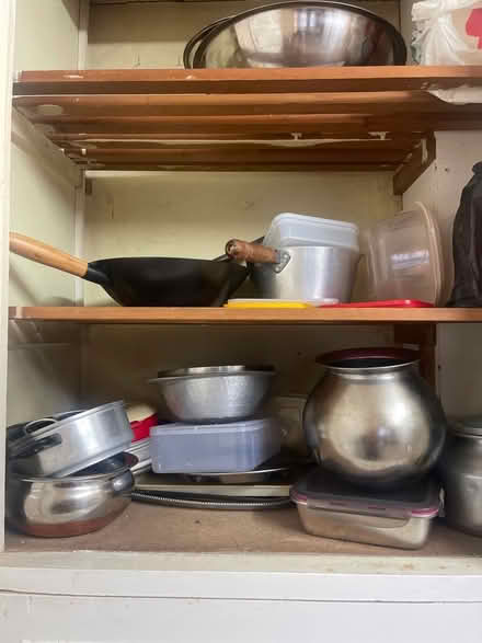 Photo of free Pots and pans (Greenford UB1) #1