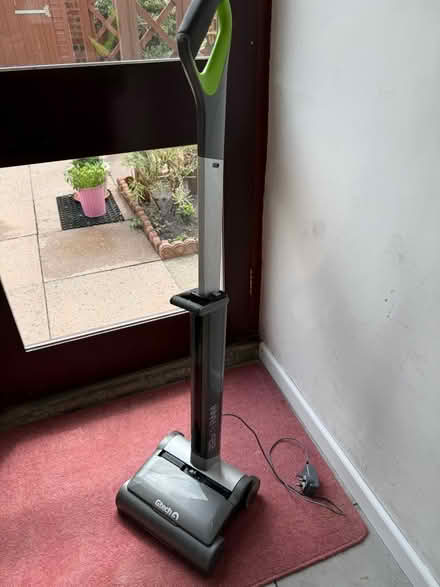 Photo of free Cordless Vacuum Cleaner and Charger (Greenhill DY10) #1