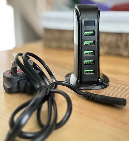 Photo of free USB Power Adapter (Princes Risborough HP27 9) #1