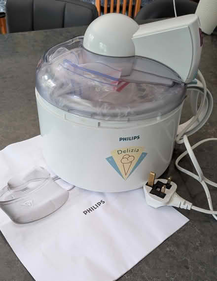 Photo of free Ice-cream maker (Welwyn Garden City AL8) #1