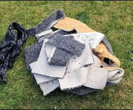 Photo of free bag of small pieces of carpet offcuts (Ballymaconaghy BT6) #1