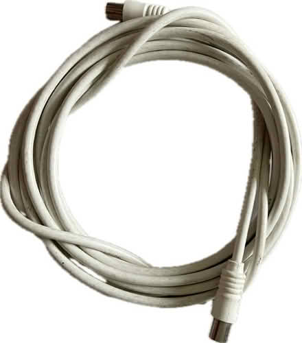 Photo of free TV indoor aerial cables & gender bender (Kendal LA9) #3