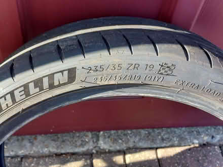 Photo of free Pilot Sport 4 S tyre (Hog Hatch GU9) #2