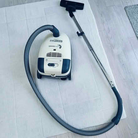 Photo of free Vacuum cleaner (Central HORSHAM RH12) #2