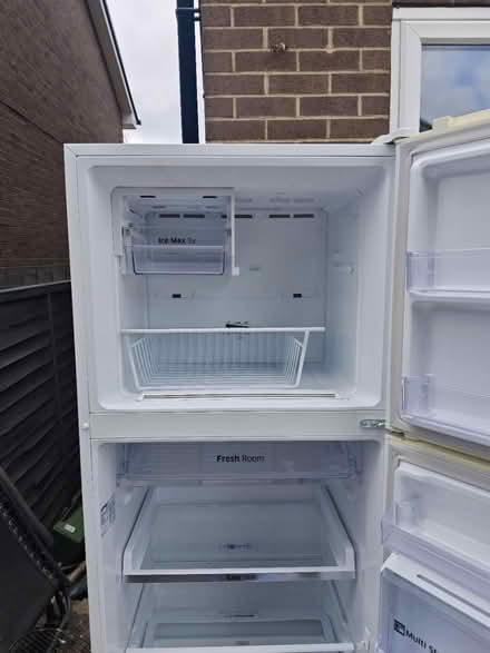 Photo of free Samsung Fridge (East Ardsley) #2