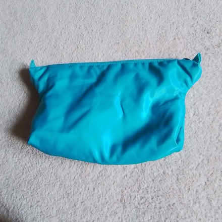 Photo of free quilted toiletry bag (Cricket Road OX4) #1