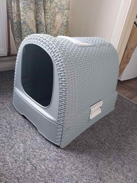 Photo of free Cat stuff (CH44 Egremont) #1
