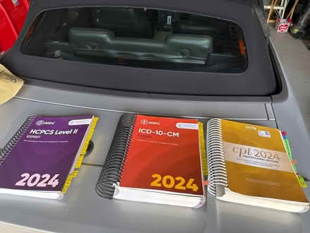 Photo of free AAPC (medical coding) BOOKS 2024 (Morrow) #1
