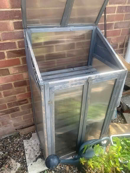 Photo of free Mini green house (Lu4 9uf) #3