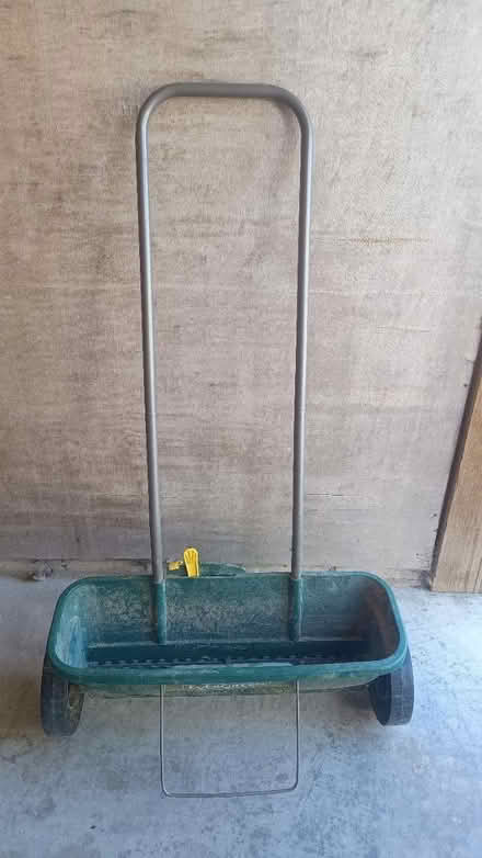 Photo of free Lawn fertilizer spreader (Oswestry, Weston rhyn SY10) #1