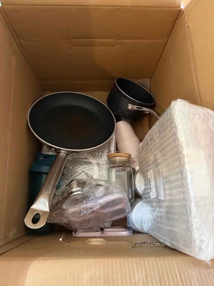 Photo of free Mixed box kitchen items (E2 8ab) #1