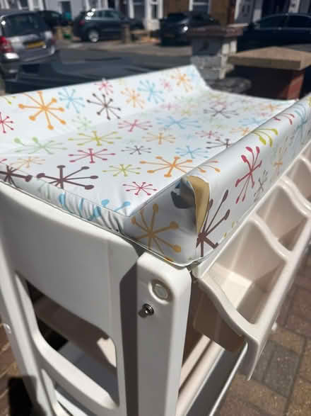 Photo of free nappy changing table and mat (seven kings) #3