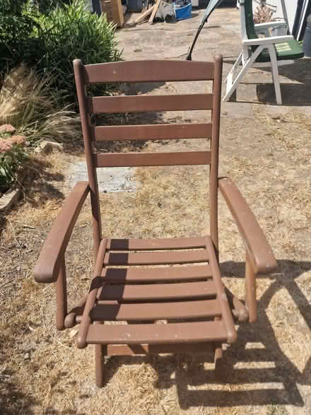Photo of free Hardwood Garden chairs x5 with seat pads. (Enfield EN2) #2