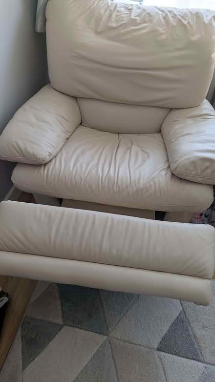Photo of free Leather reclining sofa and two armchairs (Oswestry SY11) #4