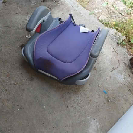 Photo of free Booster seat (Cainscross Rd,GL5.Nr The Range) #1