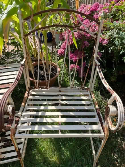 Photo of free Linked metal chairs with table (Bernards Heath AL3) #4