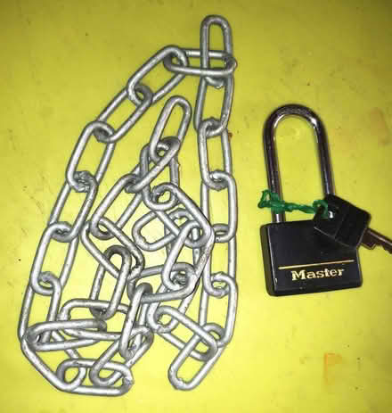 Photo of free Padlock and chain (Corfe Mullen BH21) #1