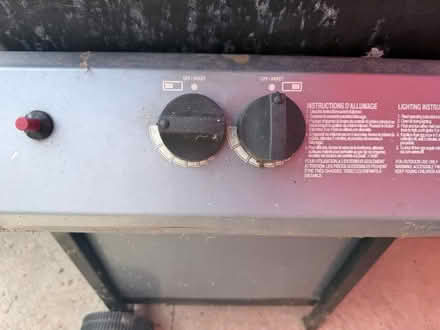 Photo of free Broil King Gas BBQ (RG40 Finchampstead) #4