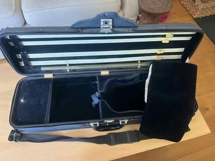 Photo of free Full size hard violin case. (Knowle B93) #1