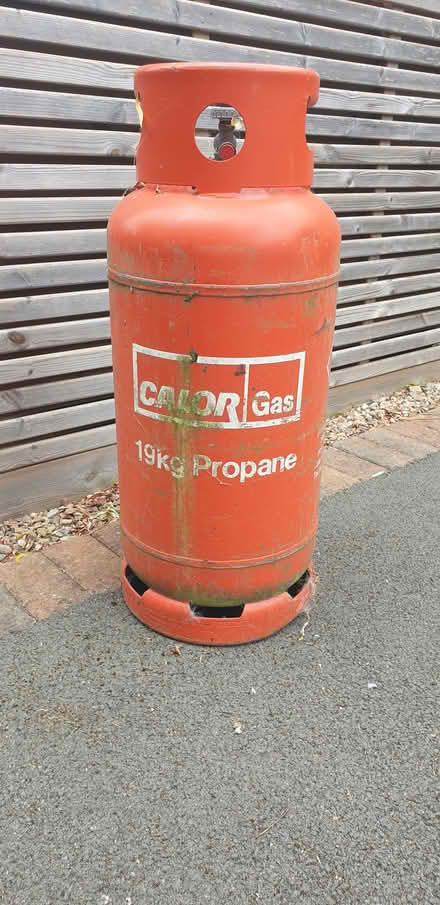 Photo of free 19kg Calor Gas bottle (Marton-cum-Grafton YO51) #1
