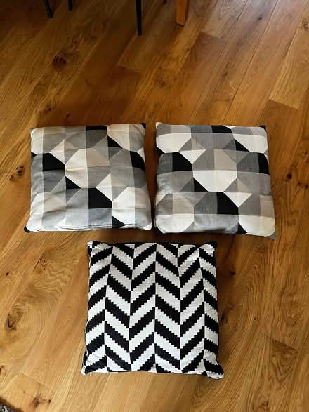 Photo of free 3x Sofa cuahions (Littlemore OX4 4) #1