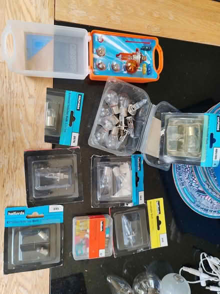Photo of free Car bulbs and fuses (Hamstreet TN26) #1