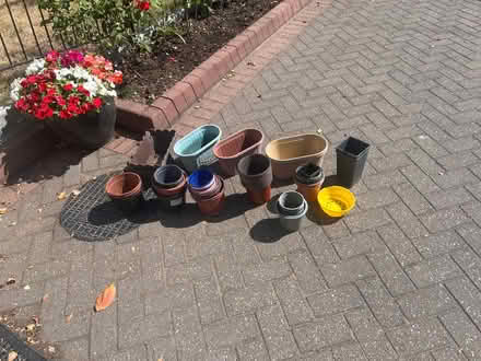 Photo of free Plastic flower pots (Handsworth Wood B20) #1