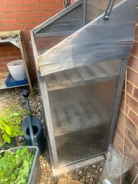 Photo of free Mini green house (Lu4 9uf) #2