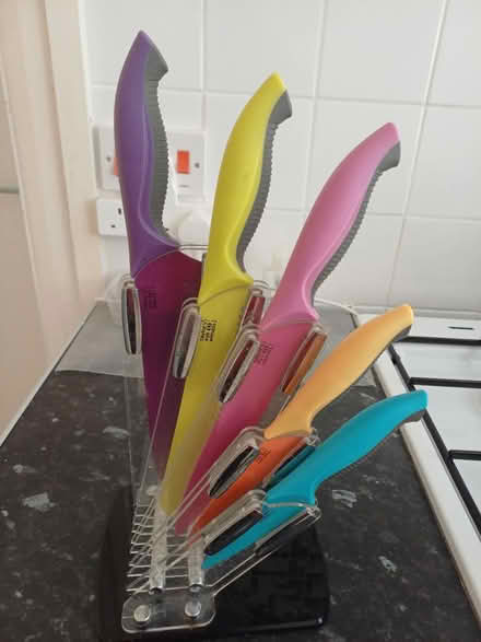 Photo of free Knife set & Kitchen Utensils (Peckham SE15) #1