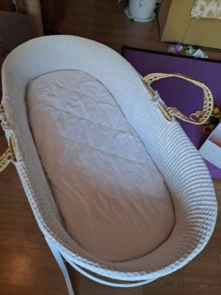 Photo of free Baby Moses basket on stand (Isleworth TW7) #3
