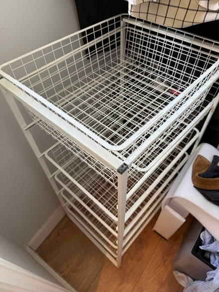 Photo of free Small Desk and Storage Unit (islington N1) #1