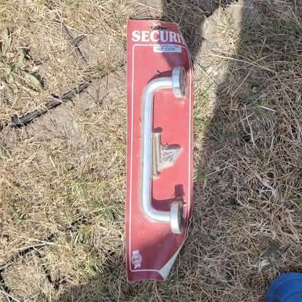 Photo of free Round bar pull handle (Horsley GL6) #1