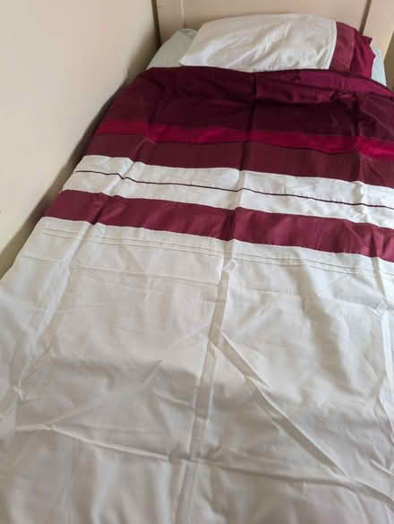 Photo of free Single bed duvet cover (Ecclesall, S11) #1
