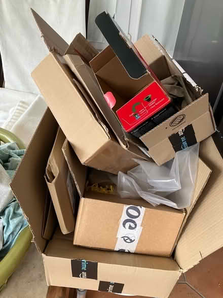 Photo of free boxes and jiffy bags (Caldy Valley CH3) #1