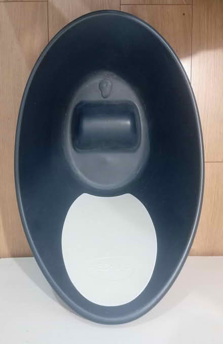 Photo of free Baby bath (Shoreditch E2) #3