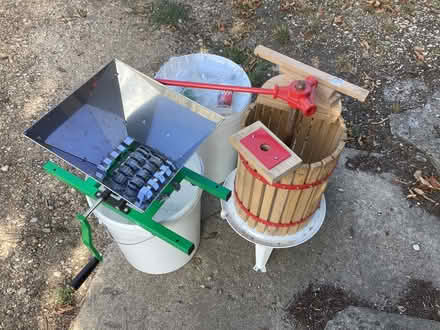 Photo of free Apple cider press kit (East End OX29) #2