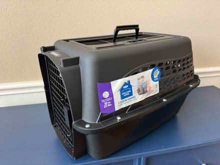Photo of free Dog crate cat pet (75093) #1