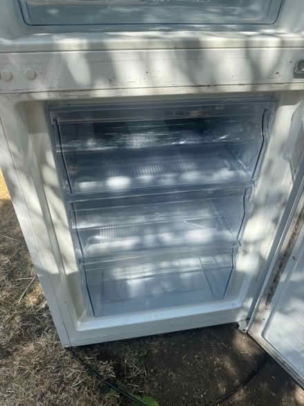 Photo of free fridge (KT2 Kingston upon Thames) #4